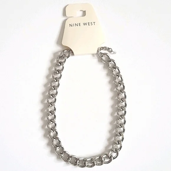 NINE WEST Chain Link Silver Color Necklace Lobster Clasp - Picture 1 of 8